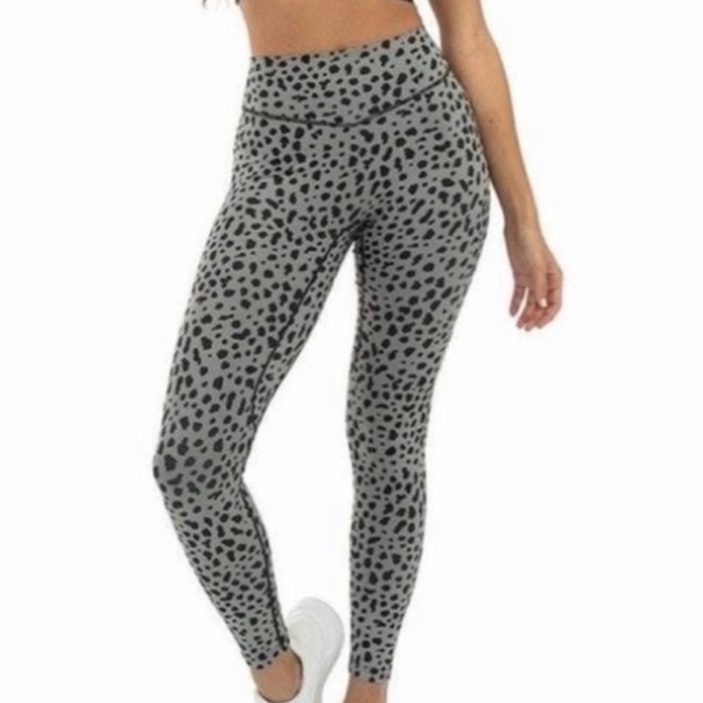 Vitality (Balance Athletica) The Ascend Pant - Snow Leopard Midnight - S